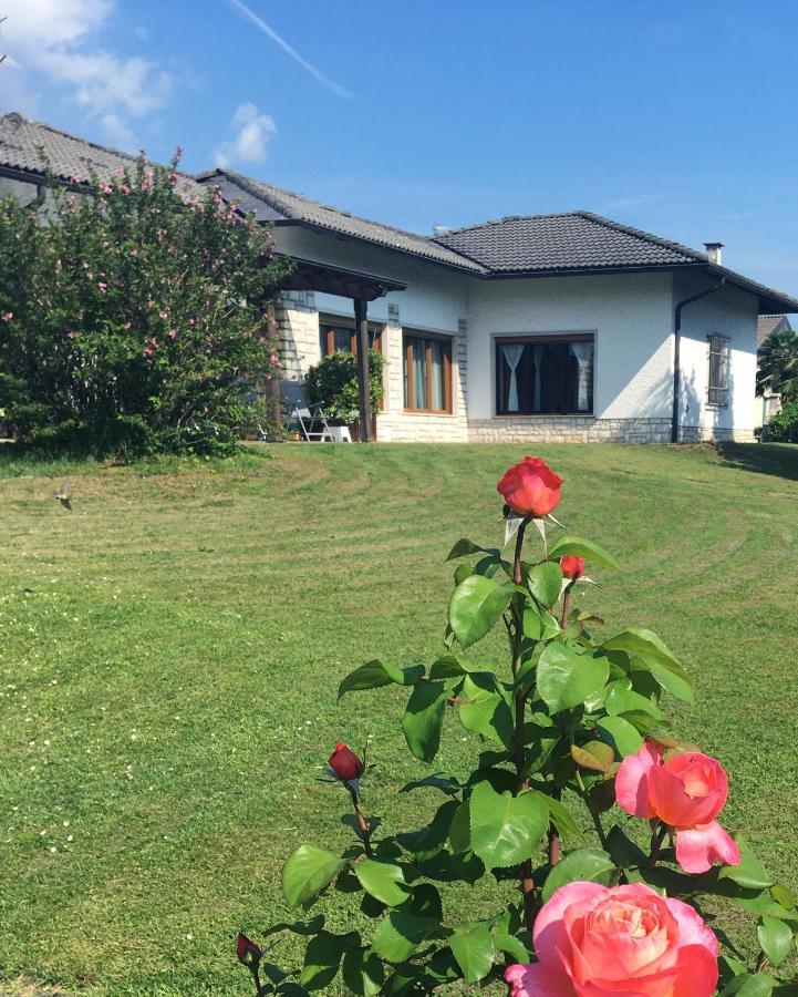 Paradiso Sul Lago Calceranica al Lago Exterior photo